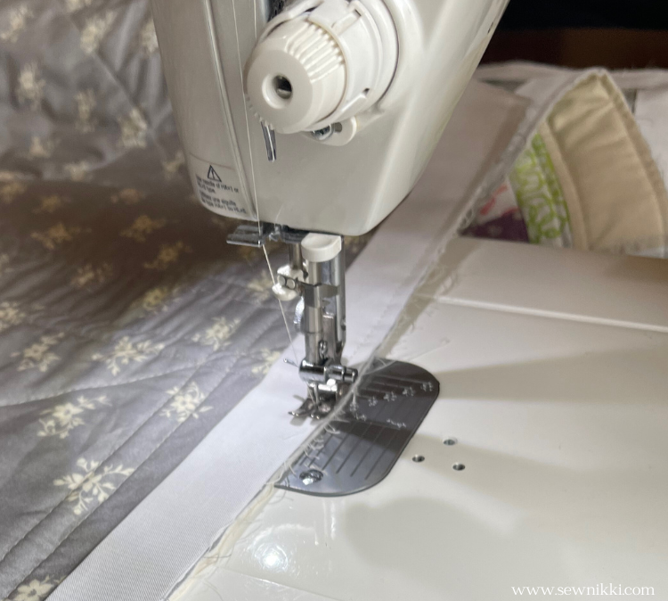 how to cut quilt binding, sewing binding on quilt
