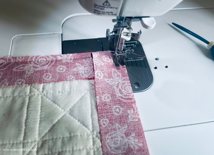 how to bind a quilt on sewing machine with single fold binding