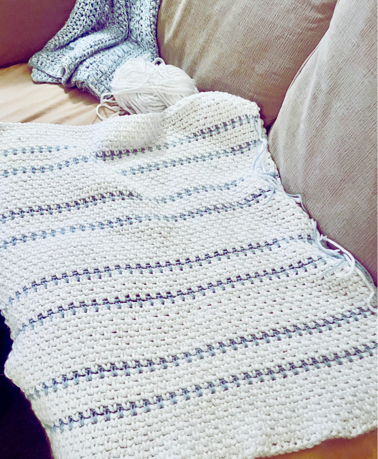 Hill Baby Blanket Free Crochet Pattern by Sew Nikki - this blanket works up in 6-8 hours!