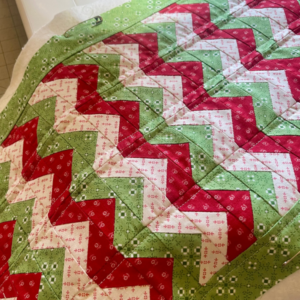 Jingle Geese Christmas Table Runner Quilt Patterns by Sew Nikki - machine quilting.
