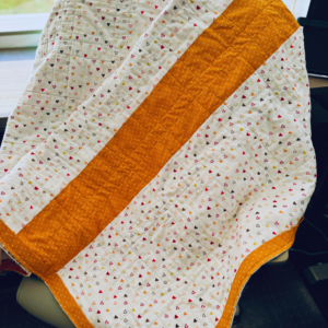 Carpenter’s Wheel quilt pattern by Sew Nikki – back of quilt. Carpenter's Wheel Quilt Pattern by Sew Nikki (Pinterest)