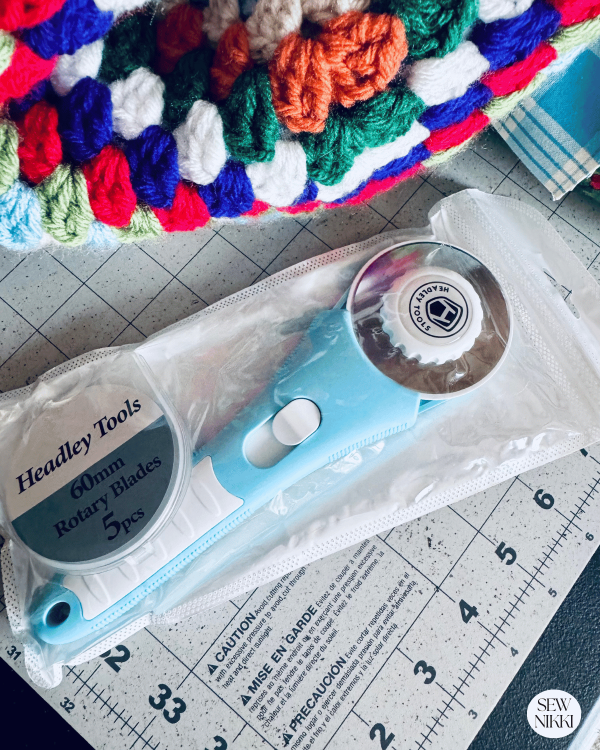 Best rotary cutter for quilting review by Sew Nikki
