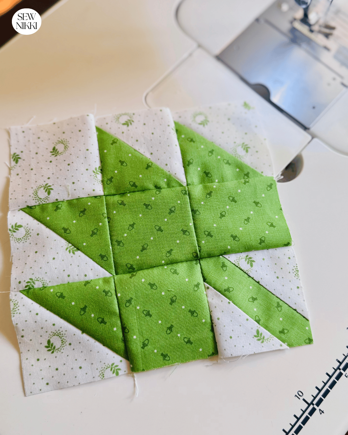 Finished leaf quilt block by Sew Nikki