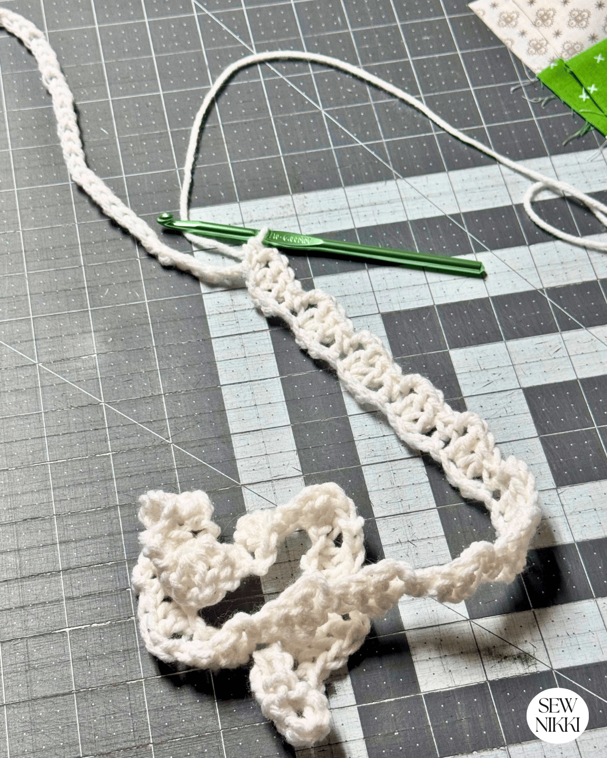Reverse Blanket Stitch Crochet Lap Blanket Free Pattern - Sew Nikki