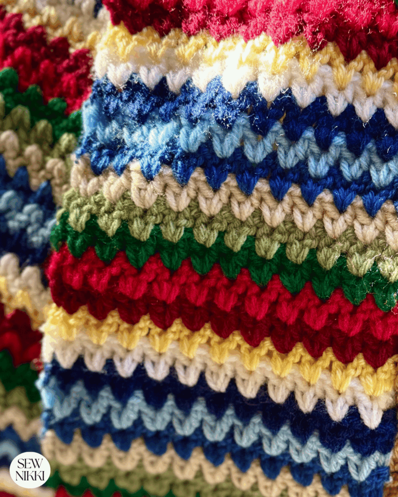 This V-Stitch can be made with double or treble crochets by Sew Nikki